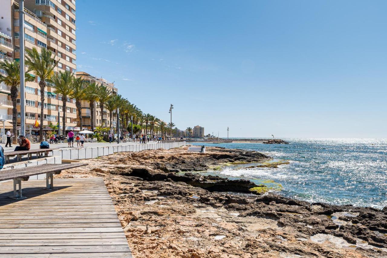 Apolo Beach Front - Sea View Luxury Apartment Torrevieja Esterno foto